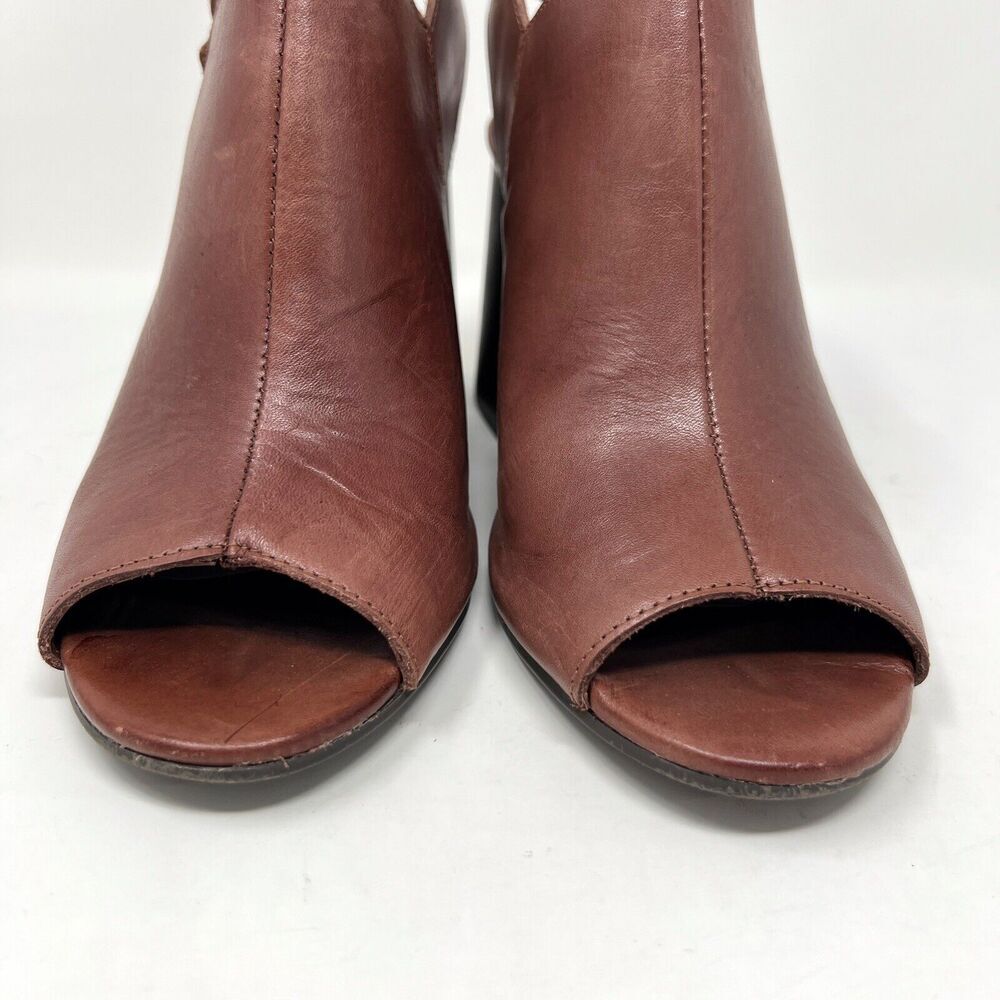 Chocolat Blu Tan Leather Block Heel Sandals - Picture 6 of 13